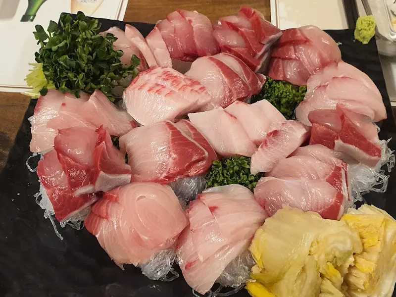 참치회 한 상 차림