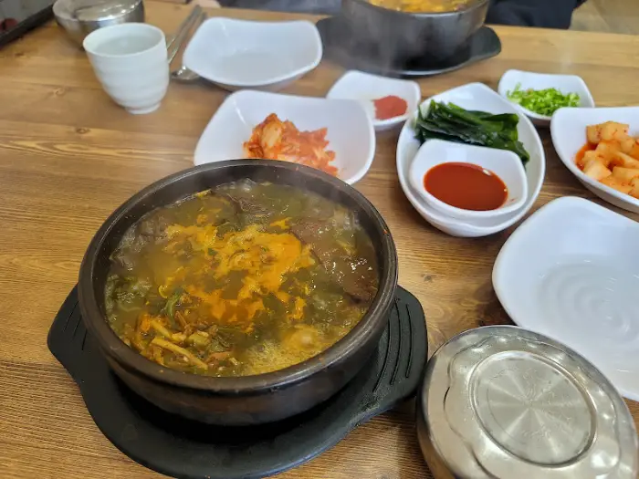 다른 해장국 메뉴 모습