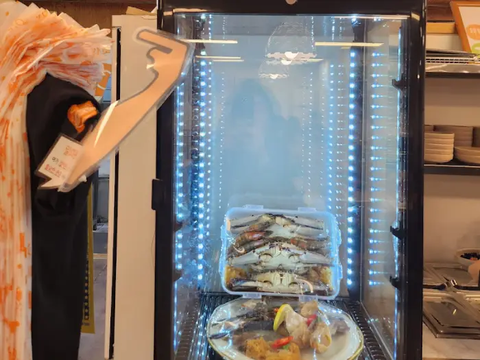 진열대에 놓인 간장게장들