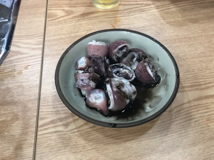 작고 귀여운 문어숙회 또는 초무침