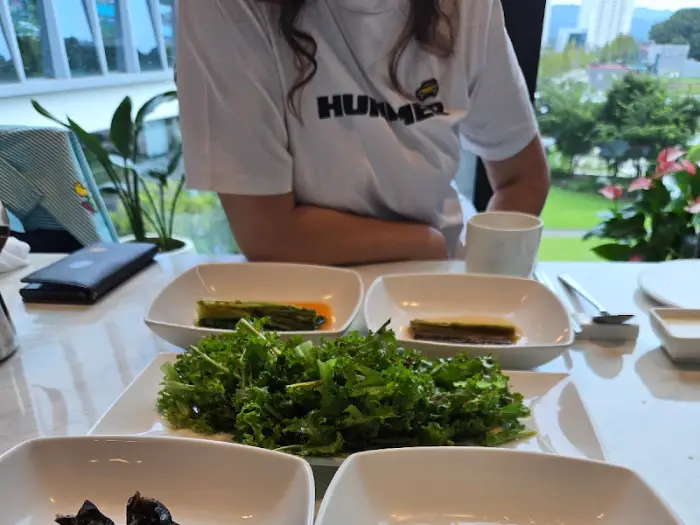 테이블 세팅 이미지