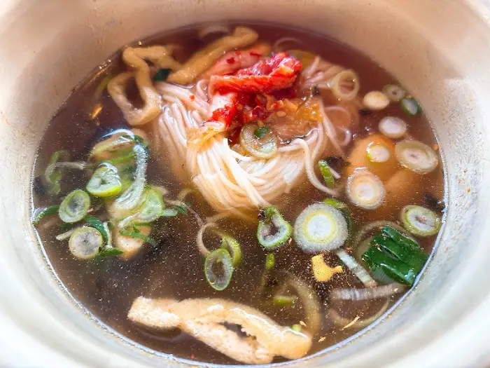 정성 가득한 무료 잔치국수