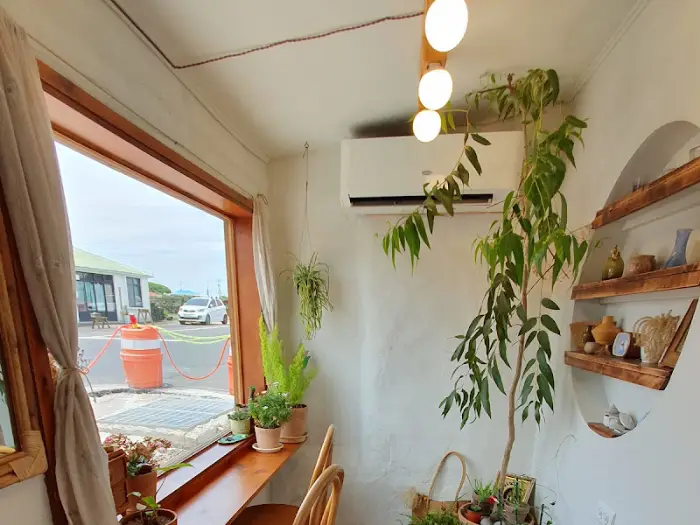 세모 내부 인테리어