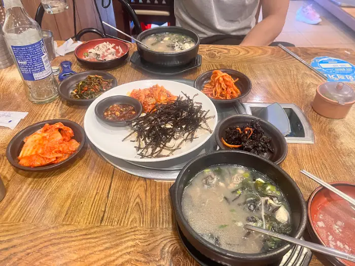 상차림 전체 모습