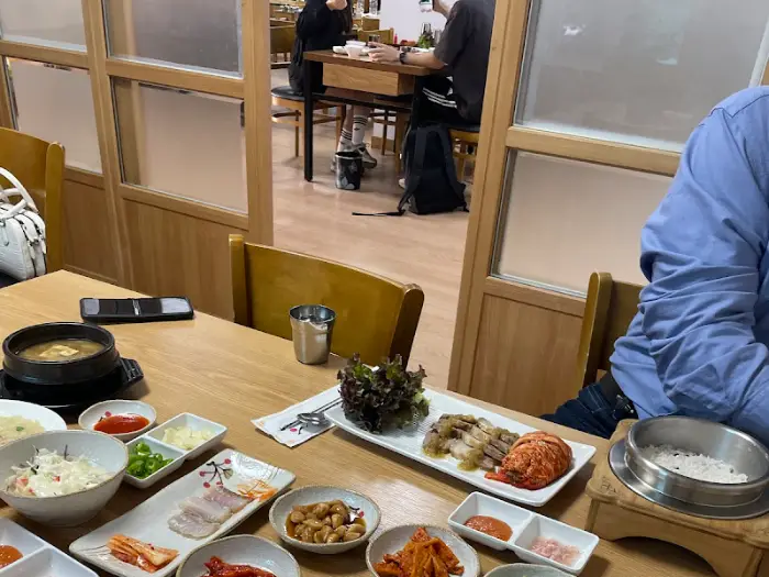 밥상 전체 모습