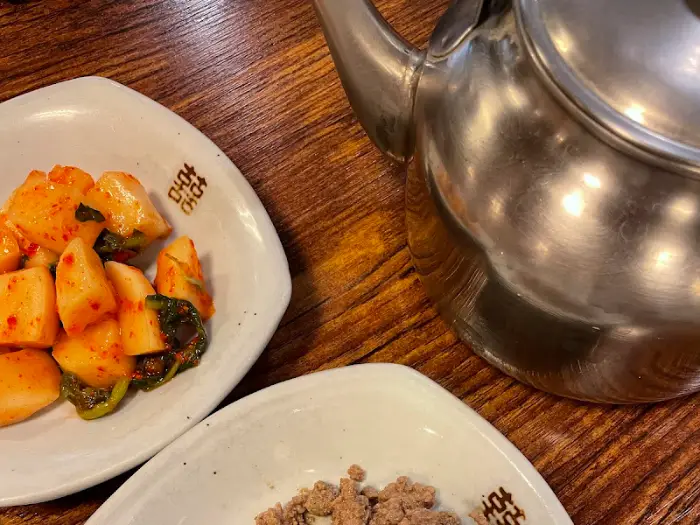 무김치와 주전자