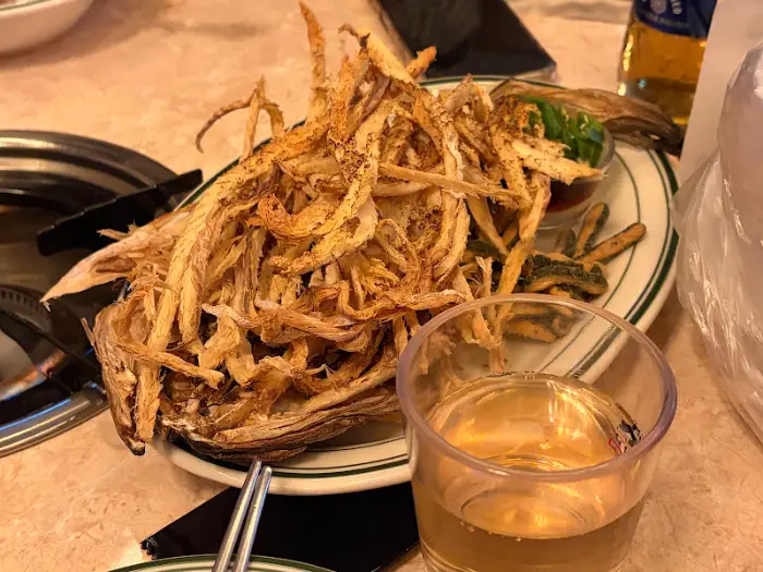 손에손잡고 방이직영점 건조된 생선 요리