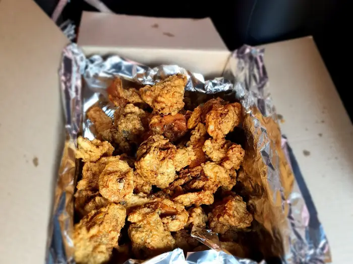 뽀뽀통닭 클로즈업