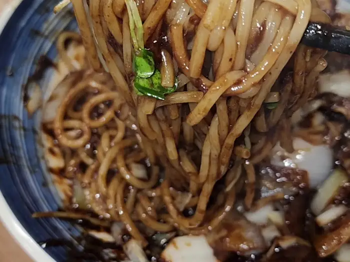 짜장면 면발 클로즈업