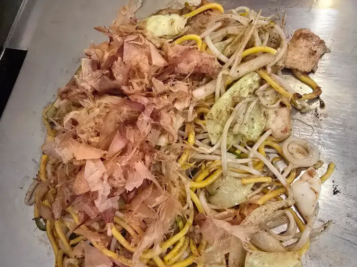 시오소바의 푸짐한 재료