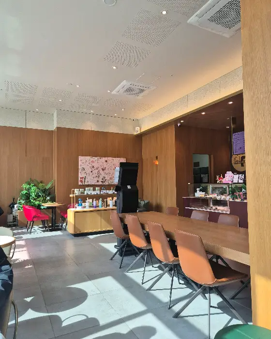 내부 좌석 공간