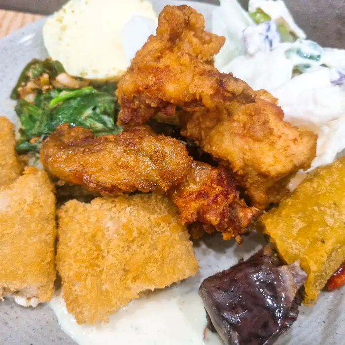 다담뜰 서구내당점 치킨