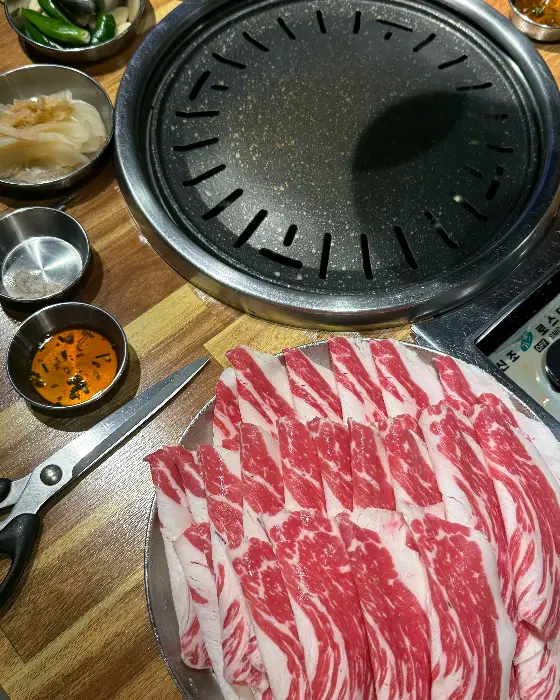 불판과 차돌박이