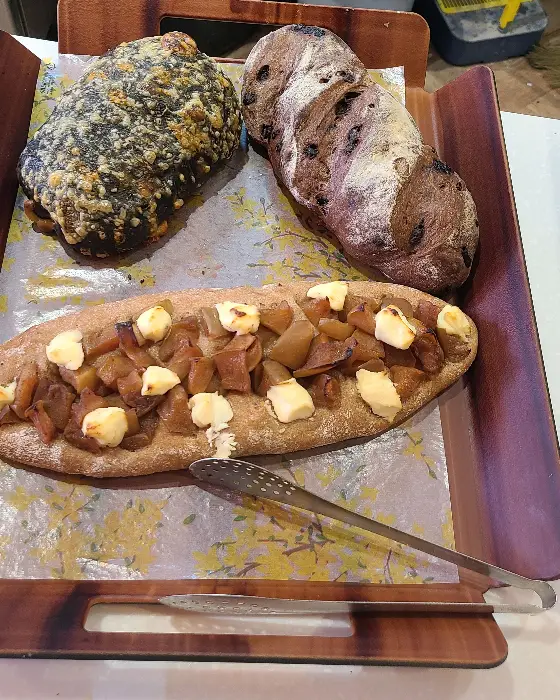 먹음직스러운 빵 여러 종류