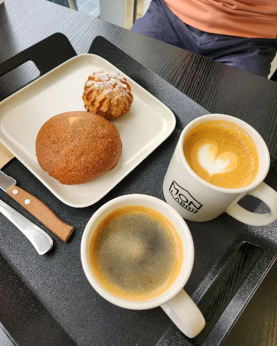 에그타르트와 음료