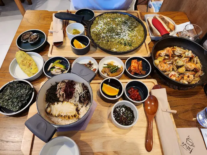 다양한 장어요리