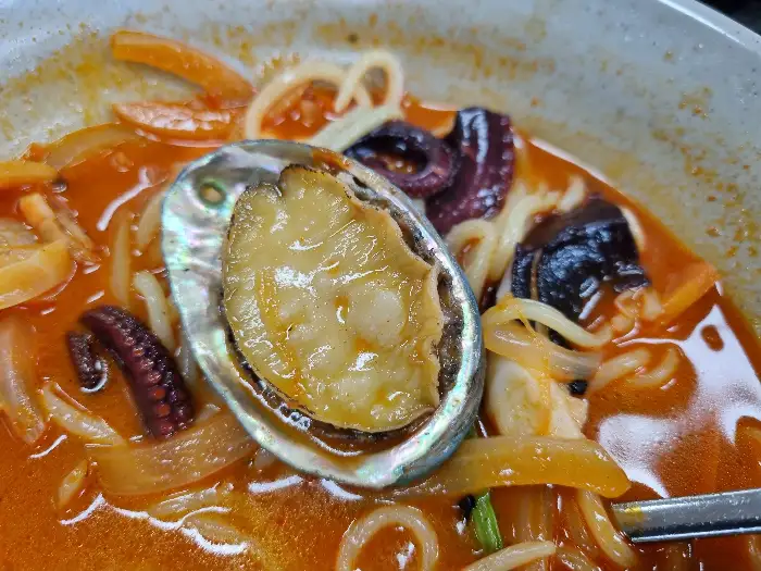 짬뽕 속 해산물