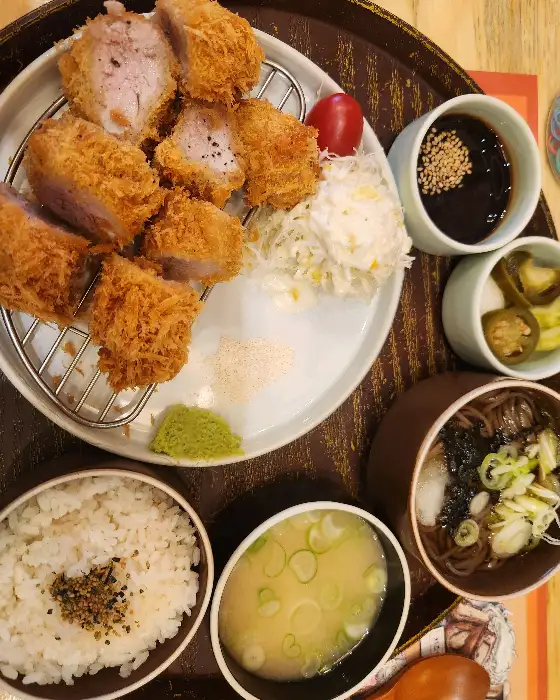 돈까스 정식 구성