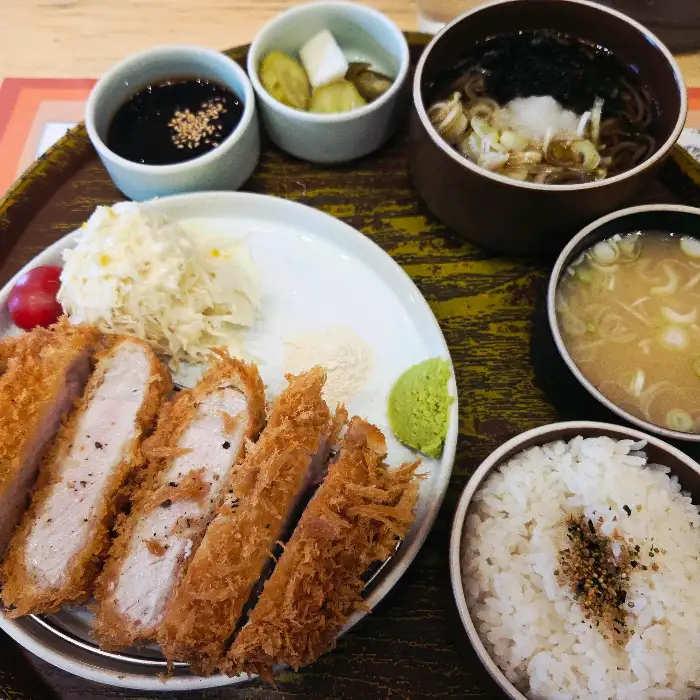 치즈가 늘어나는 치즈카츠