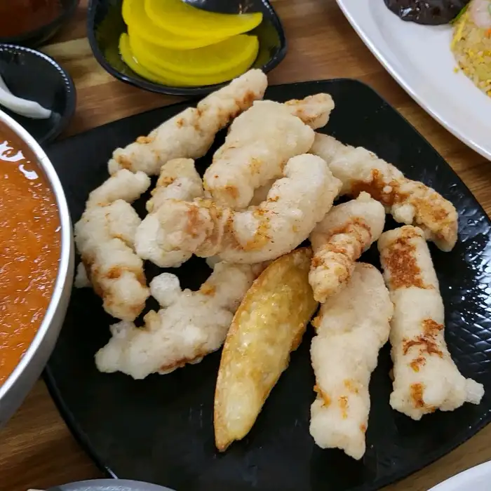 푸짐하게 담긴 탕수육