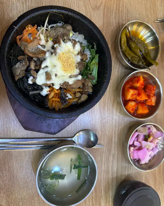 돌솥비빔밥 상세 모습