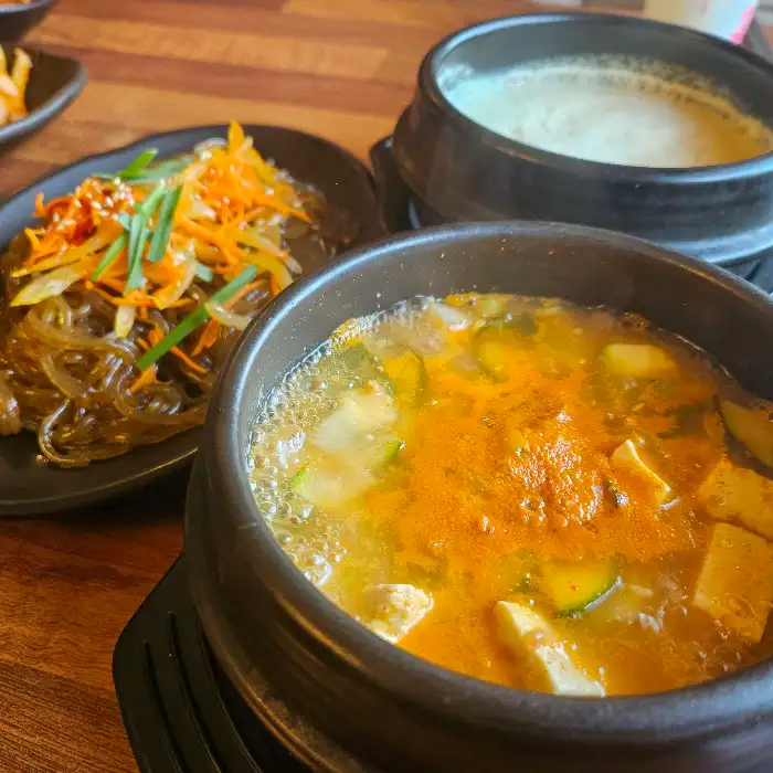부드러운 콩비지찌개