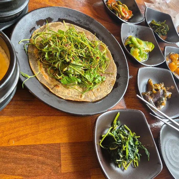 도토리전과 나물 반찬