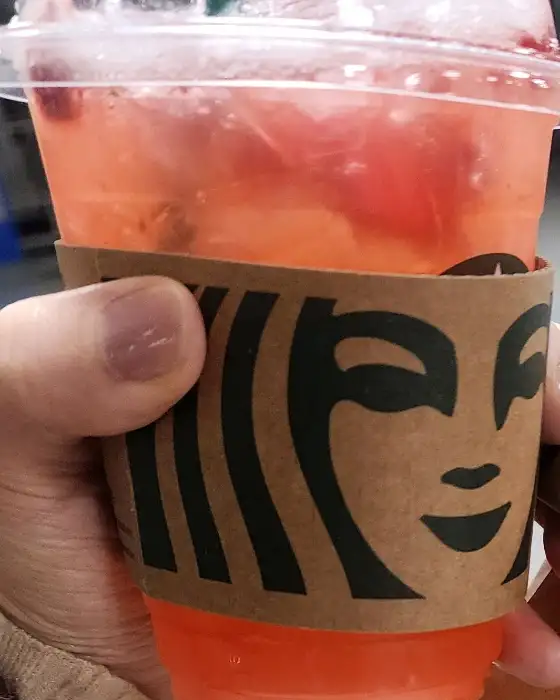 상큼한 과일 음료