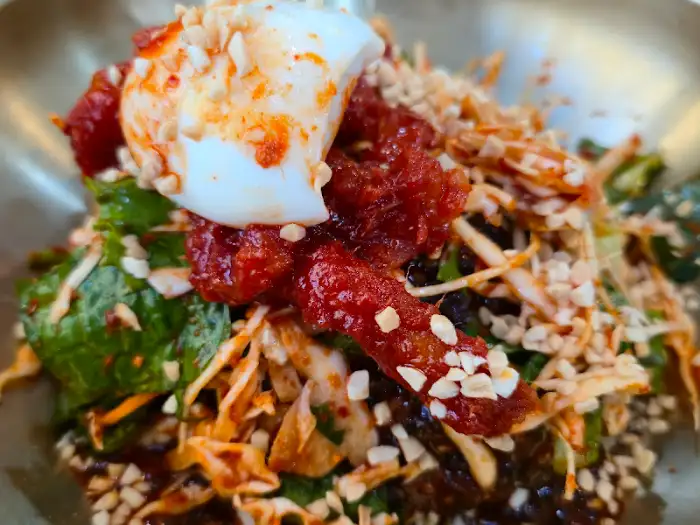 명태회 비빔막국수 클로즈업 사진