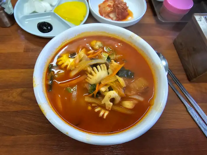 잘 비벼진 짜장면