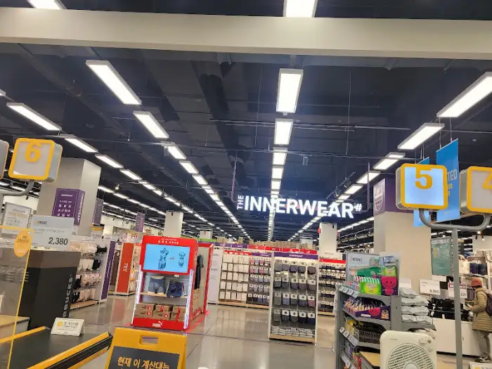 이마트 성성점 내부 모습 6