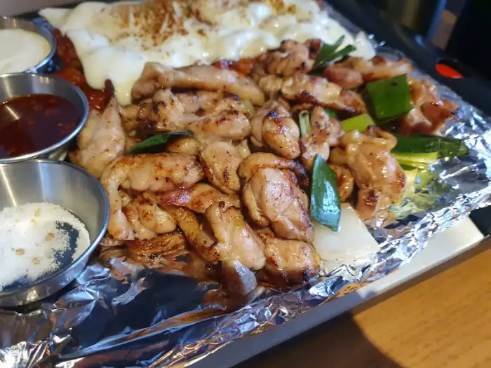 닭구이 메인 요리