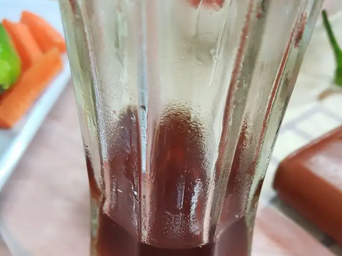 유리가 있는 술병