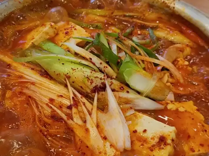 보글보글 끓는 시골식당 동태탕 클로즈업