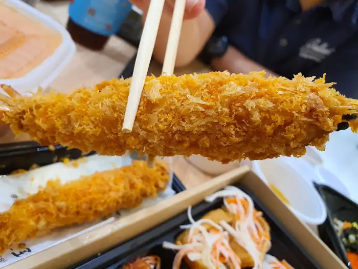 바삭하게 튀겨진 새우튀김