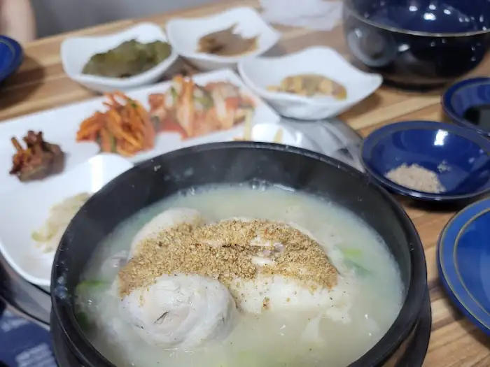 감자반계탕과 반찬