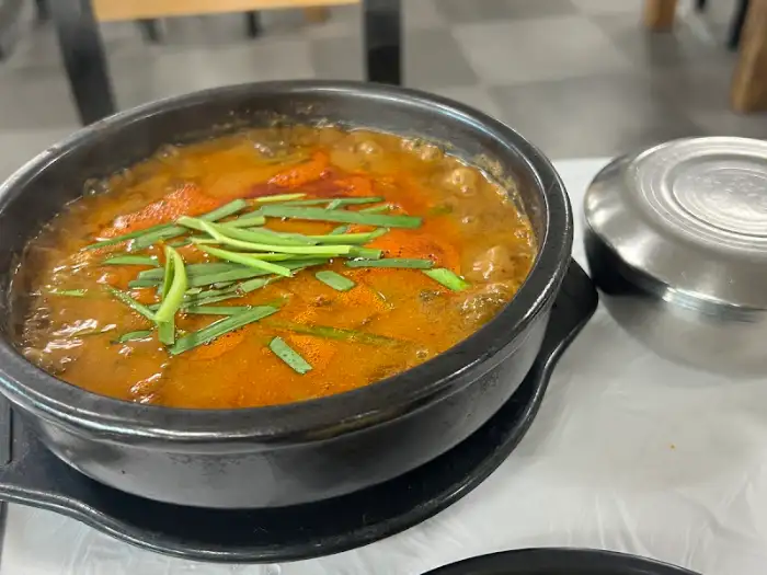 팔팔 끓는 추어탕 근접샷