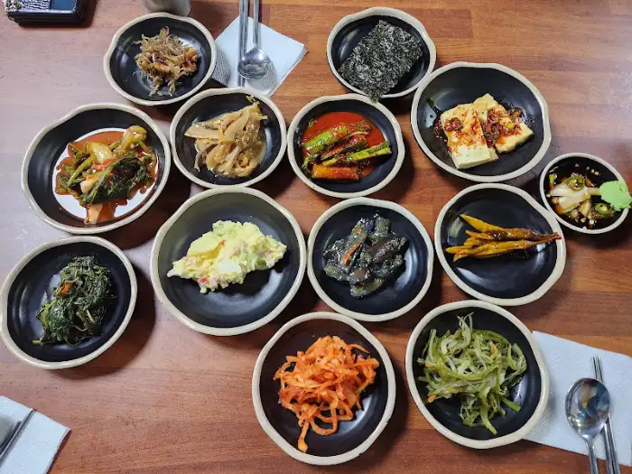 구매 가능한 반찬들