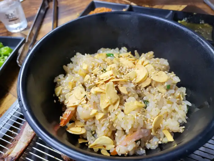 마늘 듬뿍 볶음밥