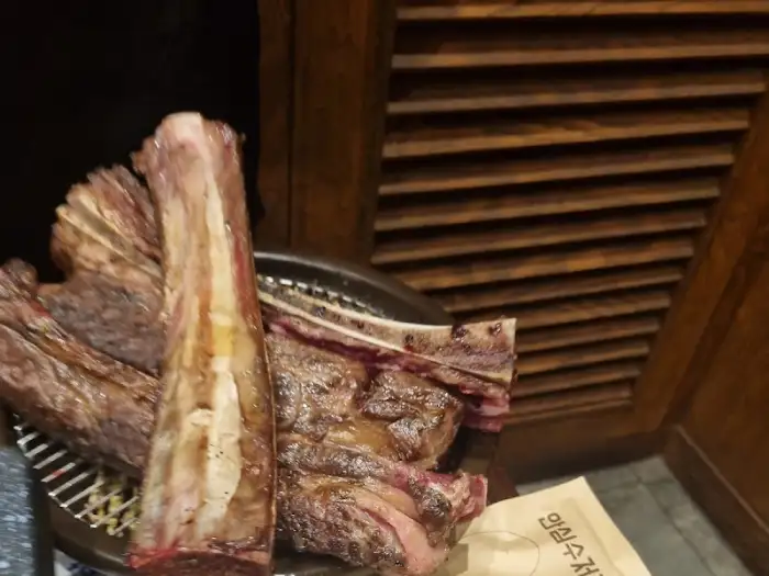 청국장과 밥 한상차림