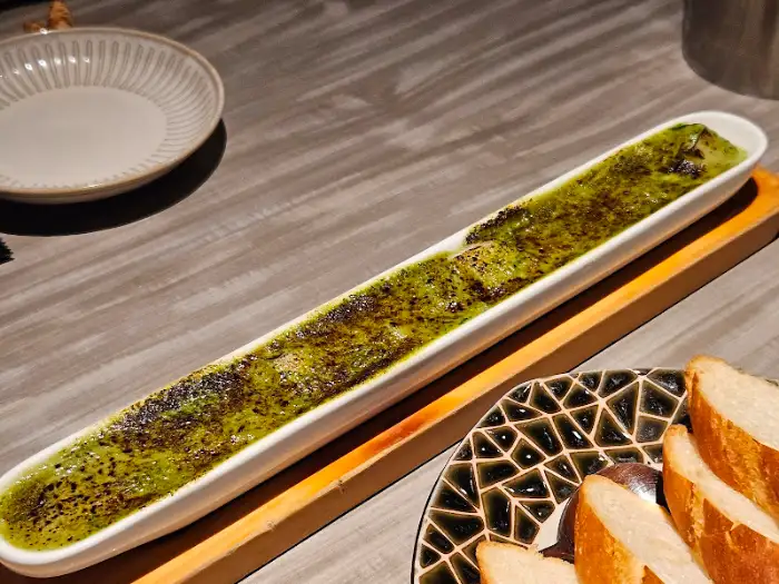 네기 파 요리, 바질 미소 크림 소스와 바게트