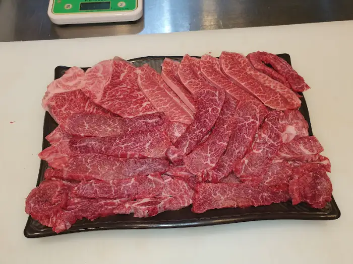 먹음직스러운 한우 모듬 플레이트