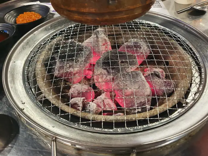 화력이 좋은 숯불