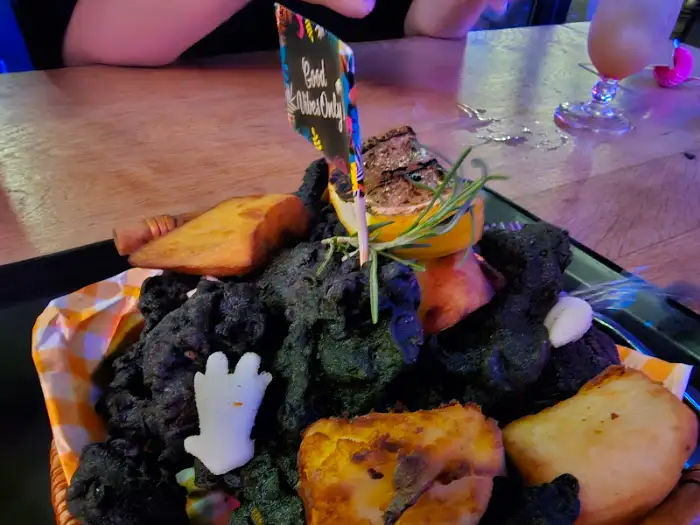 The Cliff 메뉴 플레이트