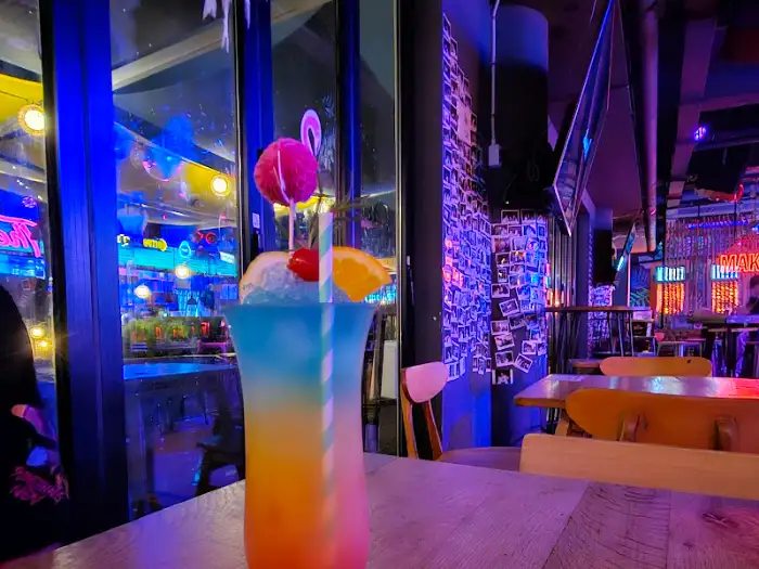 The Cliff 네온사인 조명