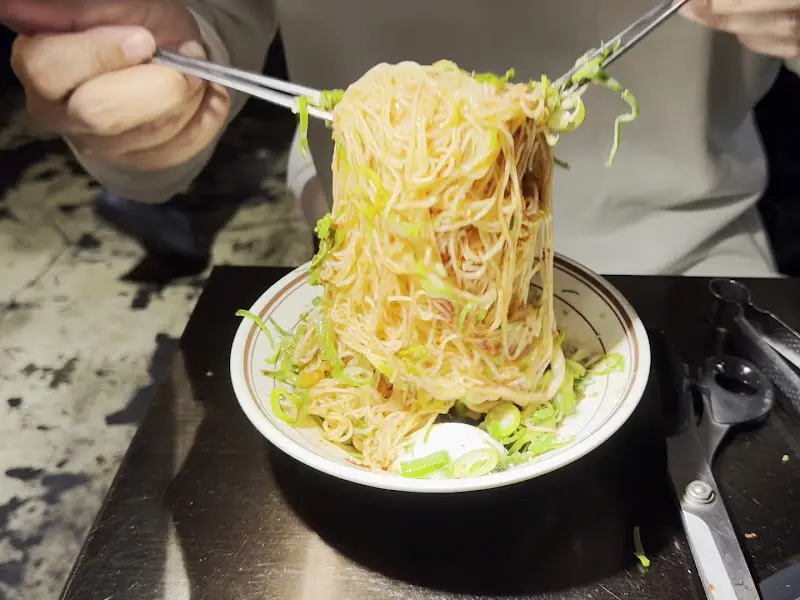 섬돼지 파채 비빔국수