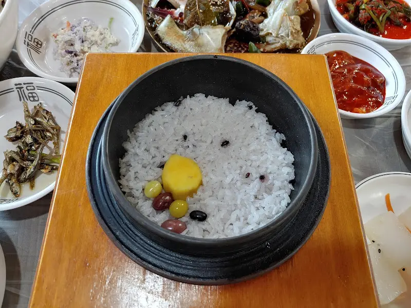 윤기가 흐르는 가마솥밥