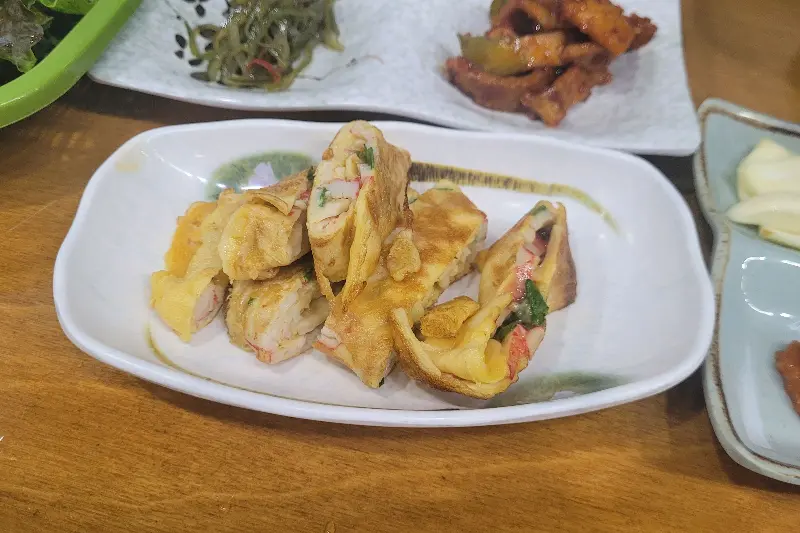 암천식육식당 밑반찬