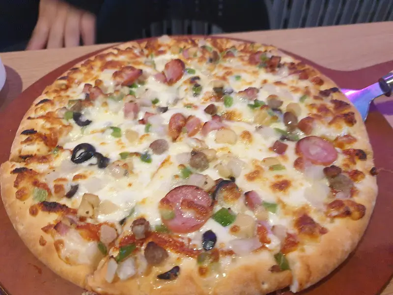 B세트에 포함된 맛있는 피자