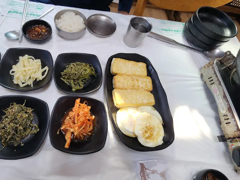 다양한 곁들임 메뉴